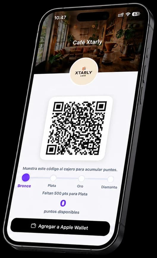 Tarjeta de lealtad de Café Xtarly en el celular de un cliente: código QR, nivel Bronce y el botón Agregar a Apple Wallet